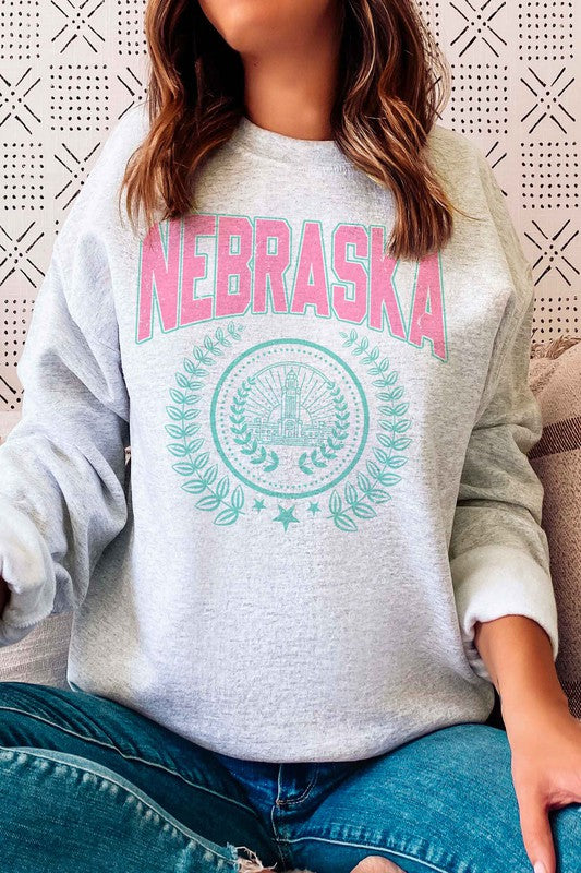 NEBRASKA STATE WREATH Graphic Sweatshirt - lolaluxeshop