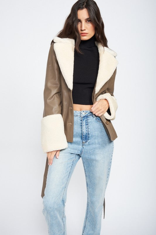 BELTED FAUX SHEARING TRIMMED JACKET - lolaluxeshop