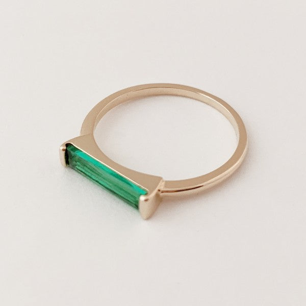 Green Long Crystal Baguette Ring - lolaluxeshop