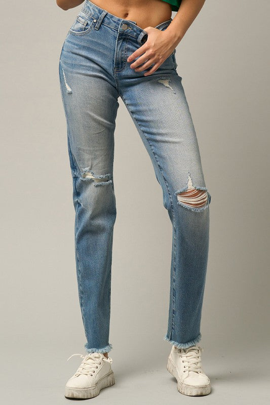 MID-RISE SLIM TAPERED JEANS - lolaluxeshop