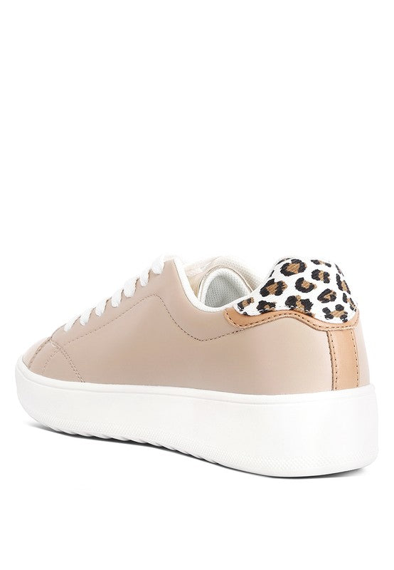 Dory Metallic Accent Sneakers - lolaluxeshop