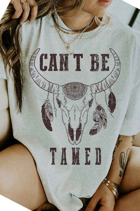 CANT BE TAMED CATTLE GRAPHIC TEE / T-SHIRT - lolaluxeshop