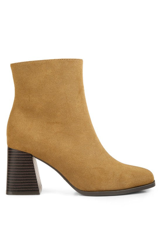 Cox Cut Out Block Heeled Chelsea Boots - lolaluxeshop