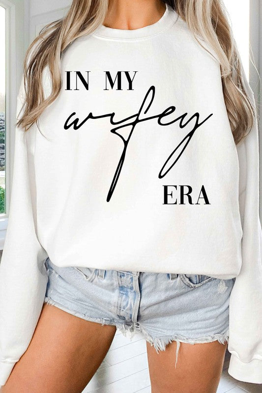 IN MY WIFEY ERA GRAPHIC SWEATSHIRT - lolaluxeshop