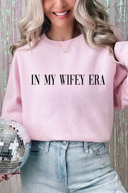 IN MY WIFEY ERA GRAPHIC SWEATSHIRT - lolaluxeshop