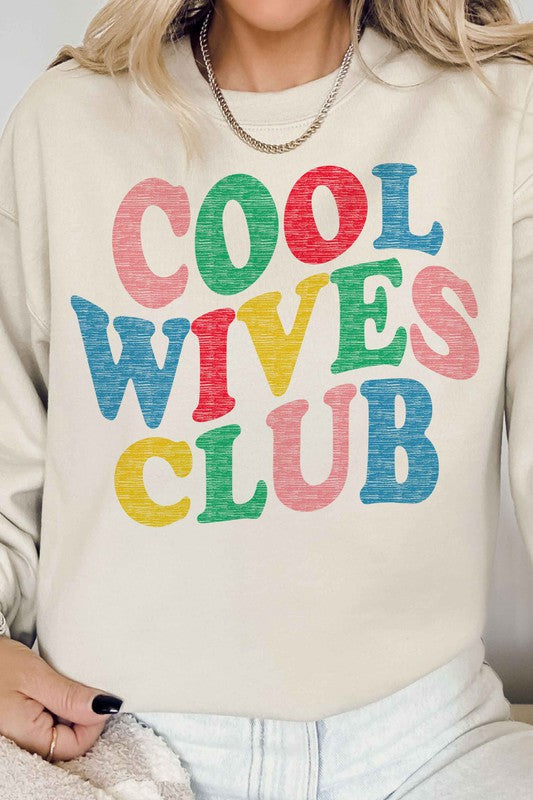 COOL WIVES CLUB GRAPHIC SWEATSHIRT - lolaluxeshop