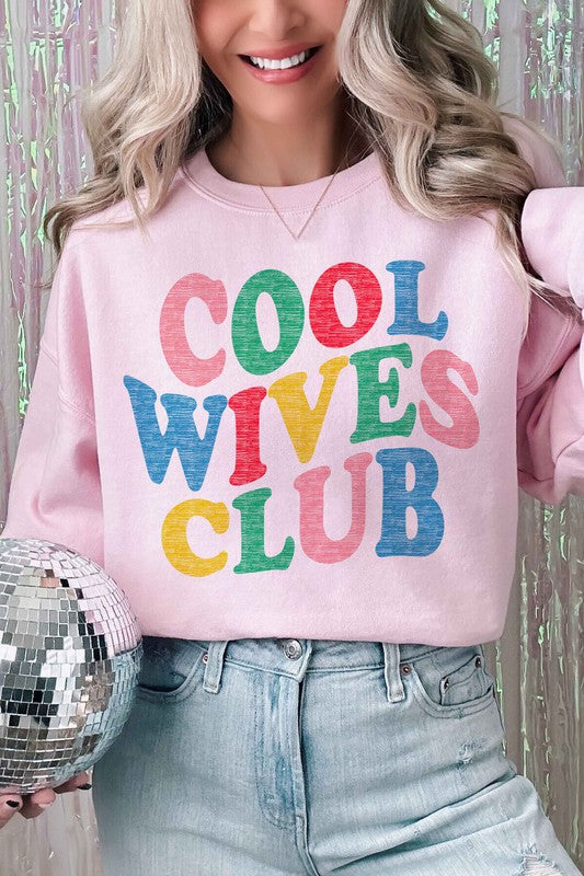 COOL WIVES CLUB GRAPHIC SWEATSHIRT - lolaluxeshop