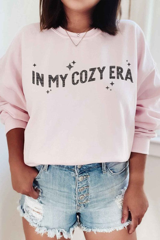 IN MY COZY ERA GRAPHIC SWEATSHIRT - lolaluxeshop