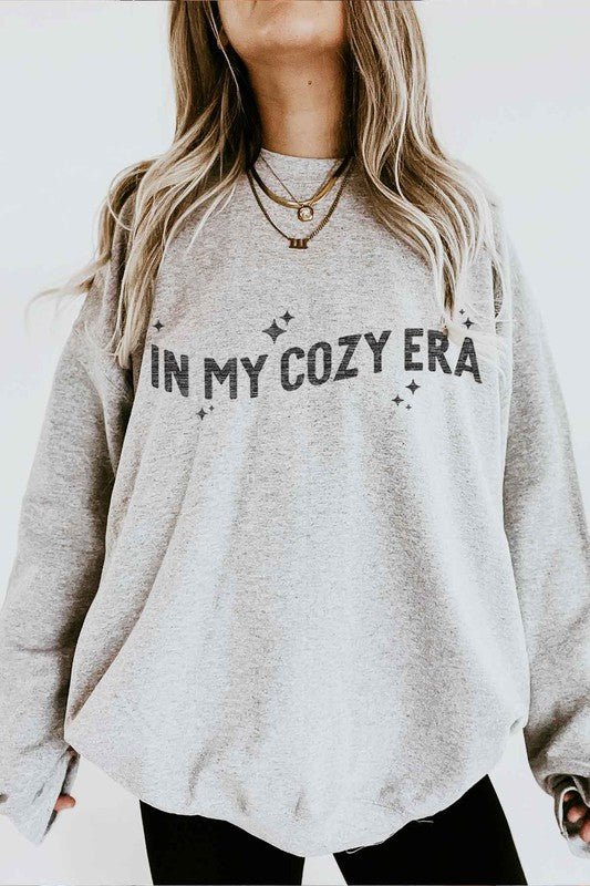 IN MY COZY ERA GRAPHIC SWEATSHIRT - lolaluxeshop