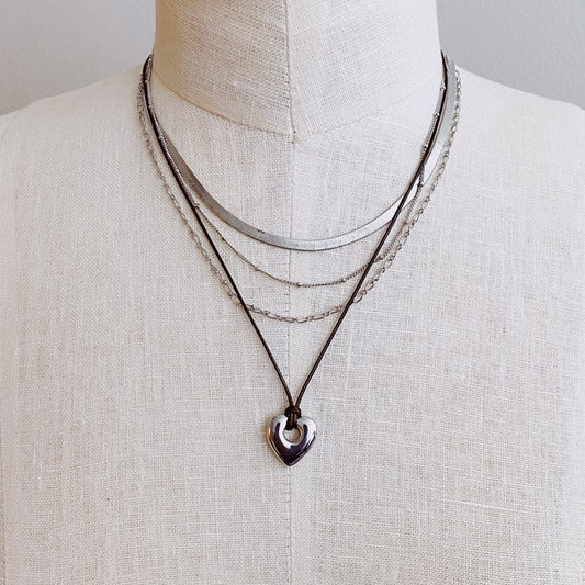 Perfectly Layered Heart And Chain Necklace - lolaluxeshop