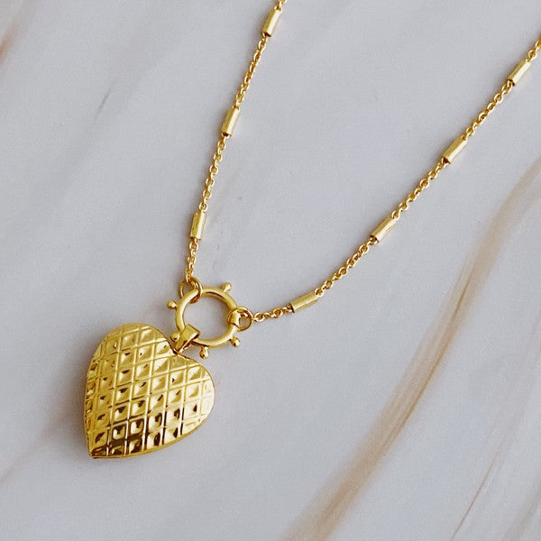 Slash Patterned Heart Open Locket Necklace - lolaluxeshop