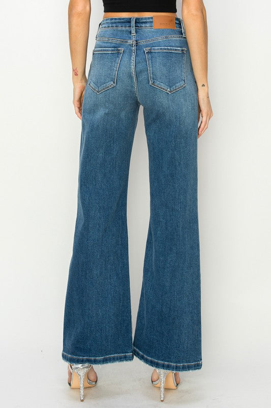 HIGH RISE RELAXED FLARE JEANS - lolaluxeshop