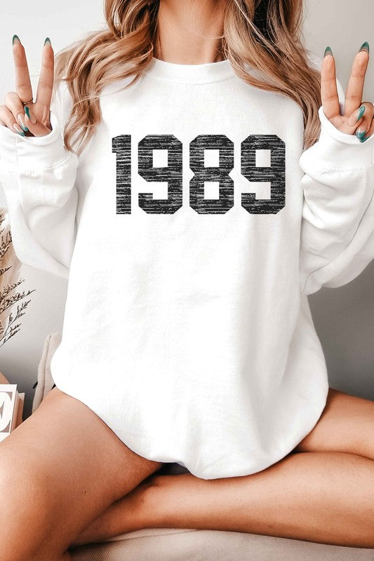 1989 GRAPHIC SWEATSHIRT - lolaluxeshop