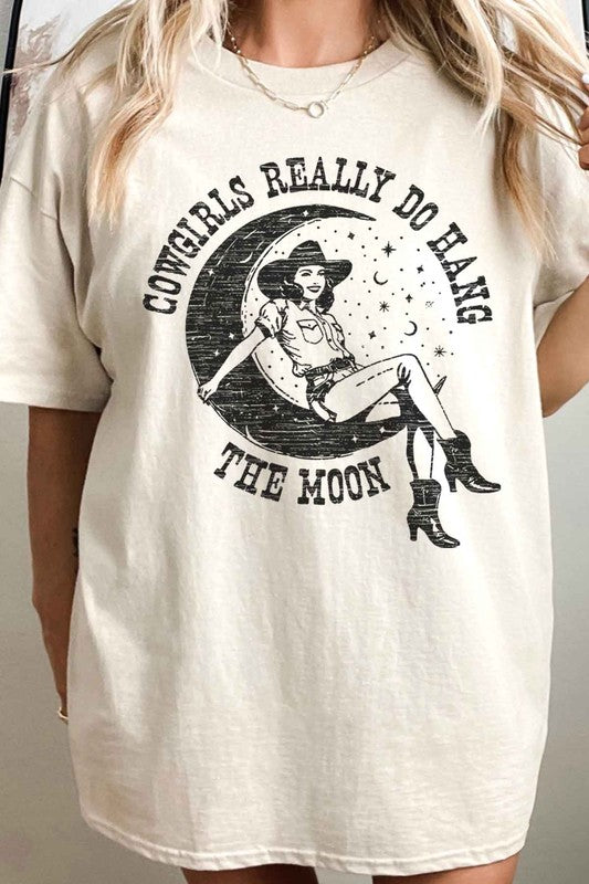 COWGIRLS HAND THE MOON OVERSIZED TEE - lolaluxeshop