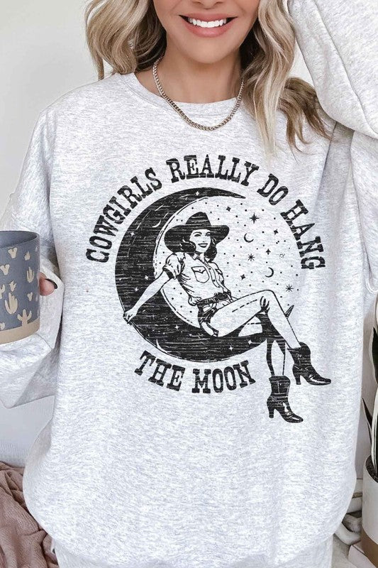 COWGIRLS HAND THE MOON OVERSIZED SWEATSHIRT - lolaluxeshop