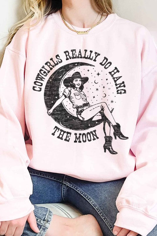 COWGIRLS HAND THE MOON OVERSIZED SWEATSHIRT - lolaluxeshop