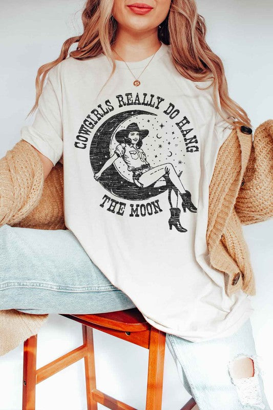 COWGIRLS HAND THE MOON GRAPHIC TEE - lolaluxeshop