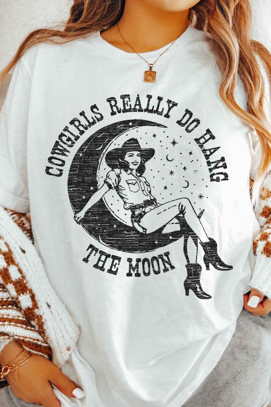 COWGIRLS HAND THE MOON GRAPHIC TEE - lolaluxeshop