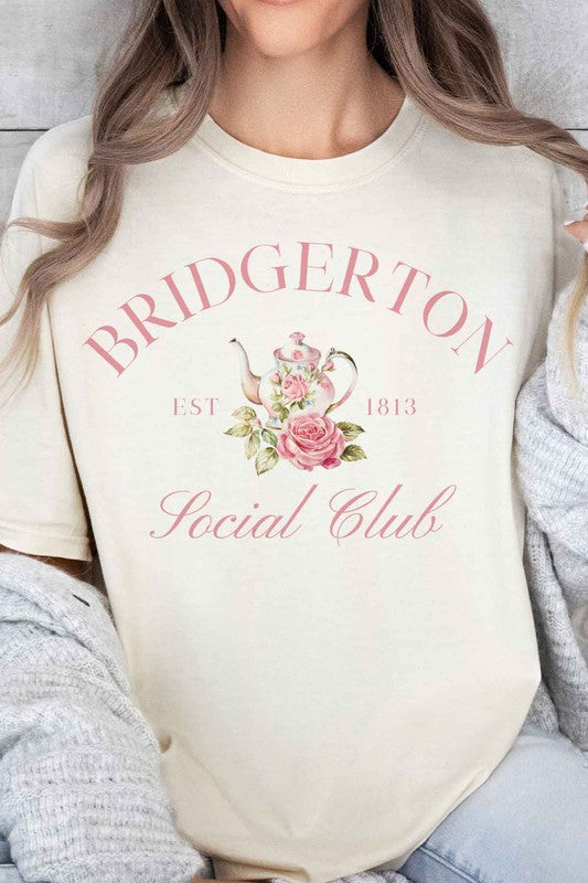 BRIDGERTON SOCIAL CLUB OVERSIZED GRAPHIC TEE