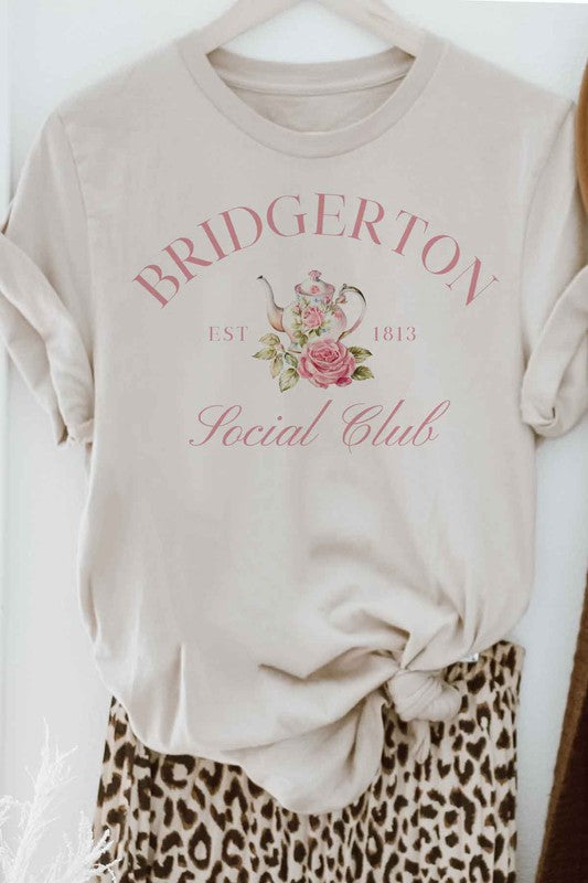 BRIDGERTON SOCIAL CLUB GRAPHIC TEE