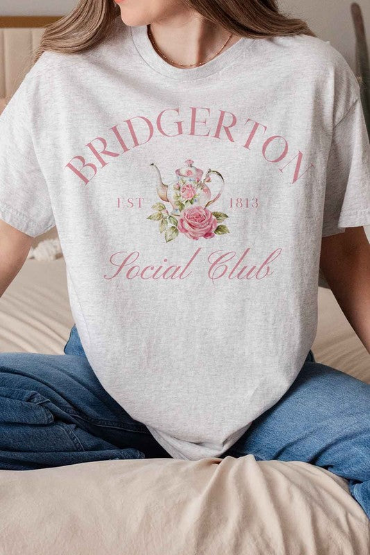 BRIDGERTON SOCIAL CLUB GRAPHIC TEE