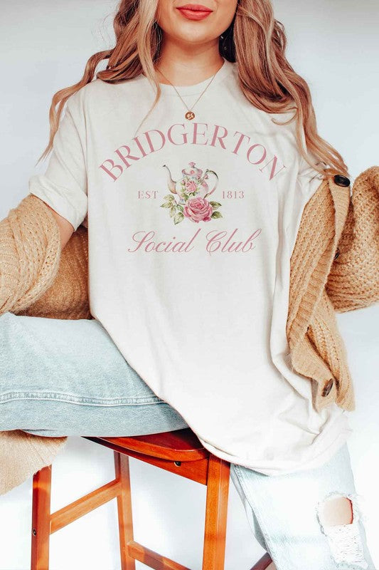 BRIDGERTON SOCIAL CLUB GRAPHIC TEE