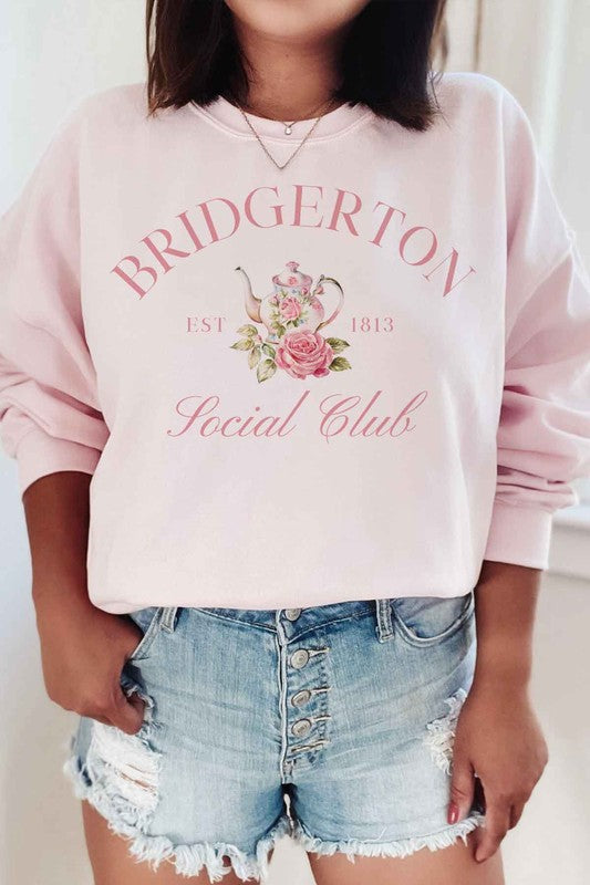 BRIDGERTON SOCIAL CLUB GRAPHIC SWEATSHIRT