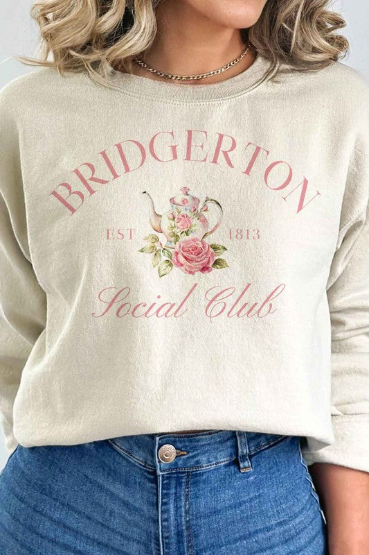 BRIDGERTON SOCIAL CLUB GRAPHIC SWEATSHIRT