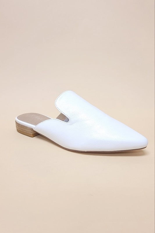 GEM-39 - POINTED TOE SLIP ON MULE FLATS - lolaluxeshop