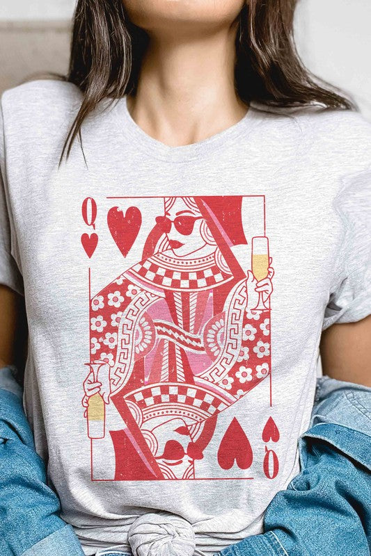 PLUS SIZE - CHAMPAGNE QUEEN OF HEARTS Graphic Tee - lolaluxeshop