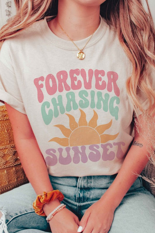 FOREVER CHASING SUNET Graphic Tee - lolaluxeshop