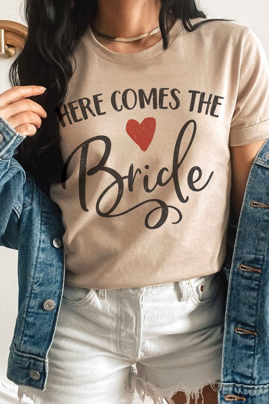 HERE COMES THE BRIDE Graphic T-Shirt - lolaluxeshop