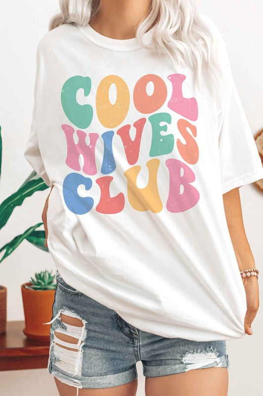 PLUS SIZE - COOL WIVES CLUB Graphic T-Shirt - lolaluxeshop