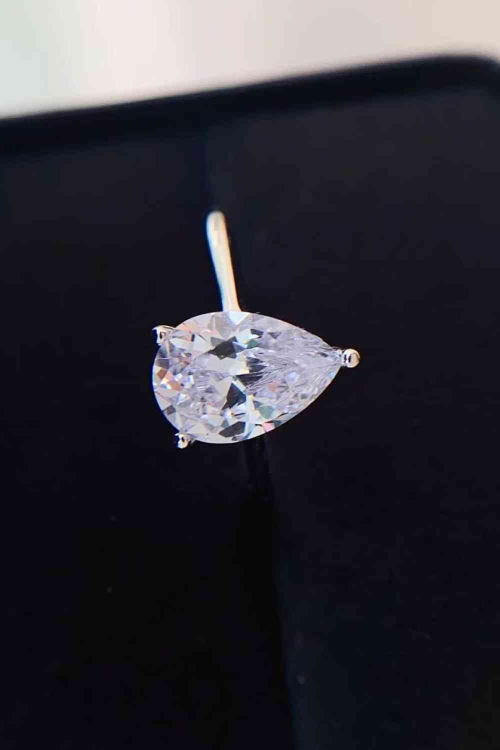 Classic Teardrop 2 Carat Moissanite Ring - lolaluxeshop