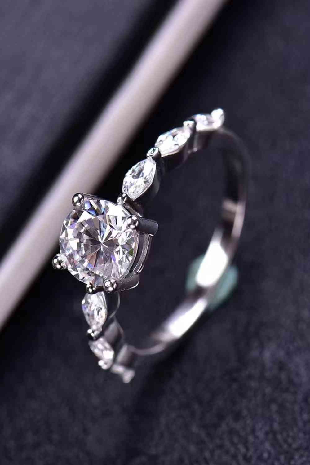 Now I See 1 Carat Moissanite Ring - lolaluxeshop