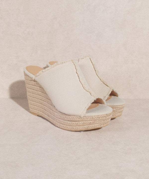 OASIS SOCIETY Bliss   Distressed Linen Wedge - LOLA LUXE