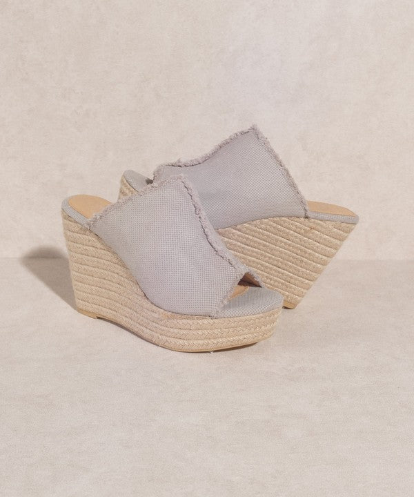 OASIS SOCIETY Bliss   Distressed Linen Wedge - LOLA LUXE