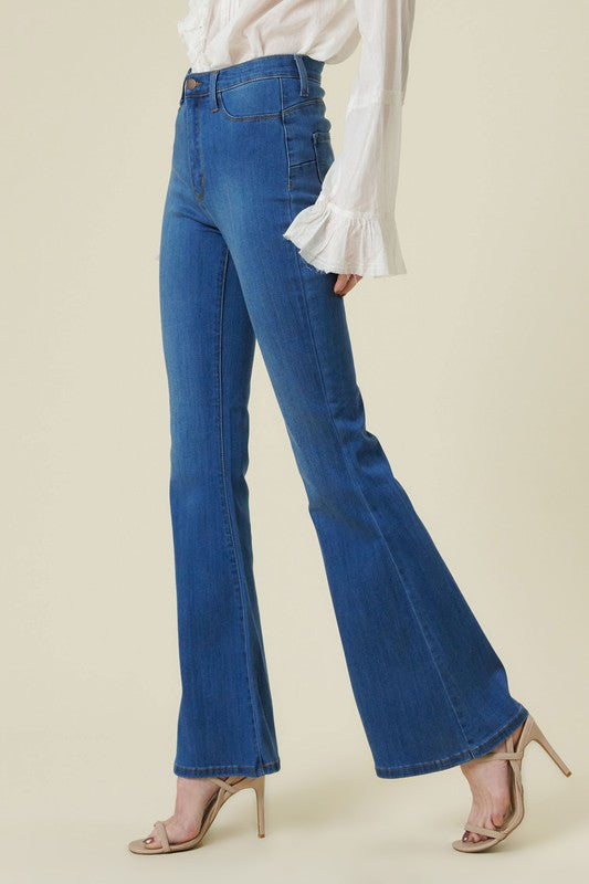 Curvy Flare Jeans - LOLA LUXE