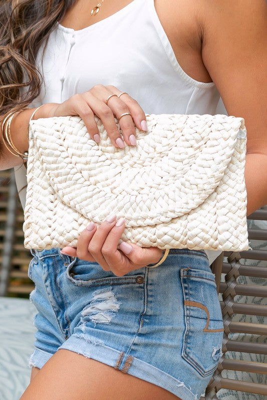 Fold Over Straw Clutch - LOLA LUXE