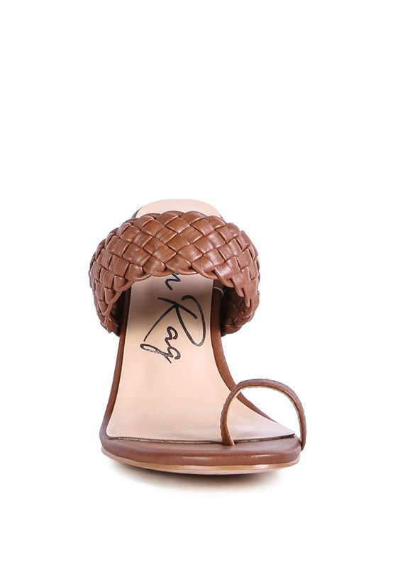 HIGH PERKS WOVEN STRAP TOE RING SANDALS - lolaluxeshop