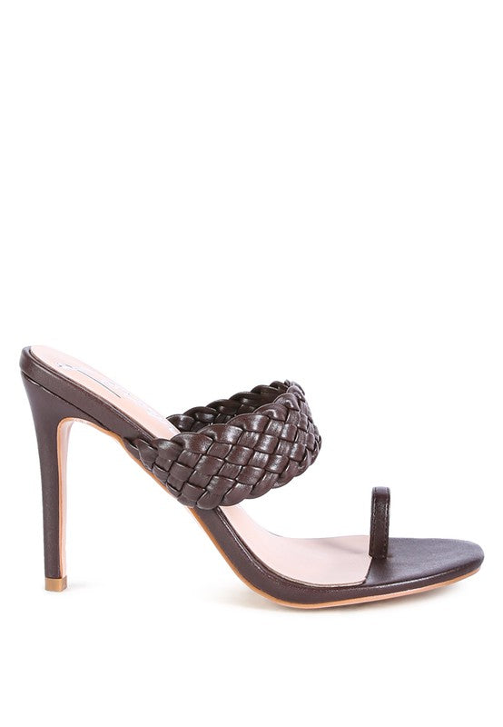 HIGH PERKS WOVEN STRAP TOE RING SANDALS - lolaluxeshop