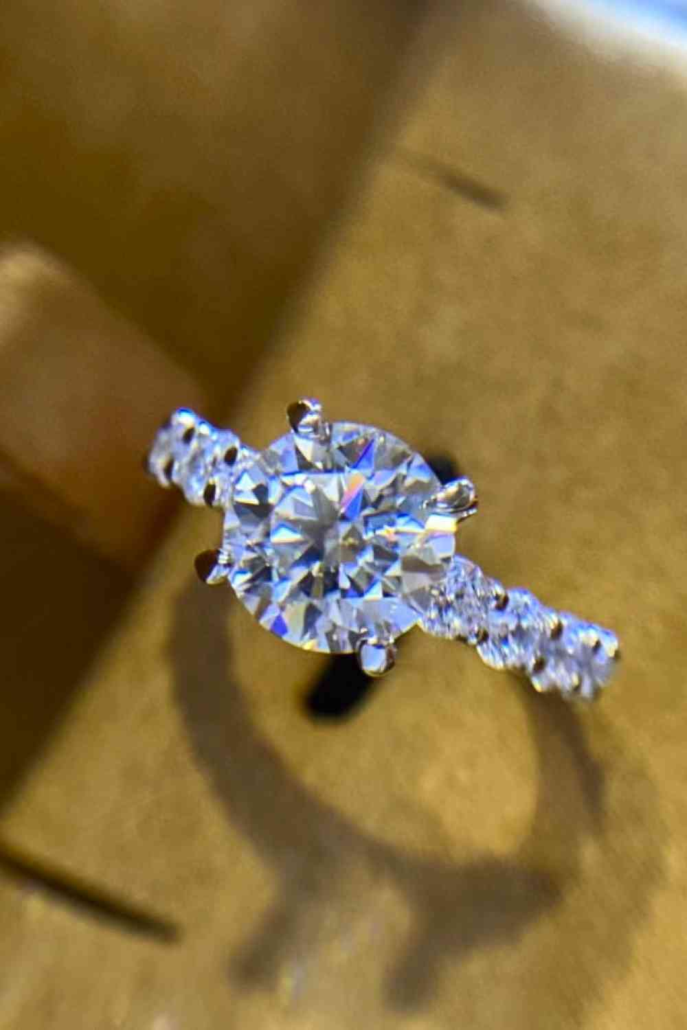 2 Carat 4-Prong Moissanite Ring - lolaluxeshop