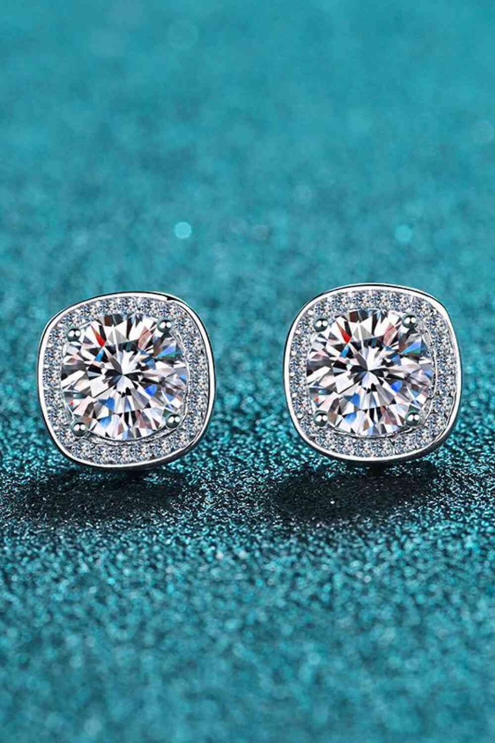 Let Me Love You 1 Carat Moissanite Stud Earrings - lolaluxeshop