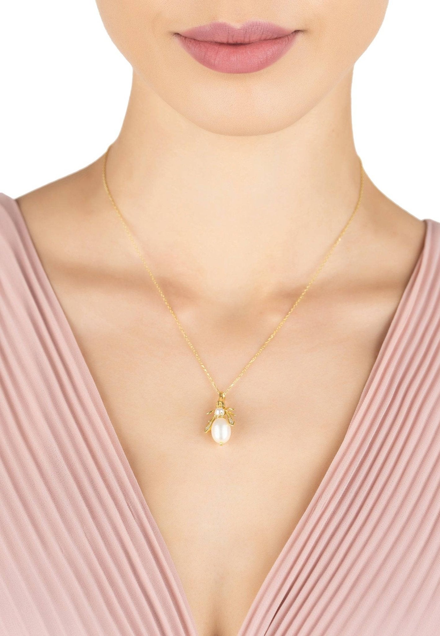 Pearl Gemstone Bee Pendant Necklace Gold - lolaluxeshop