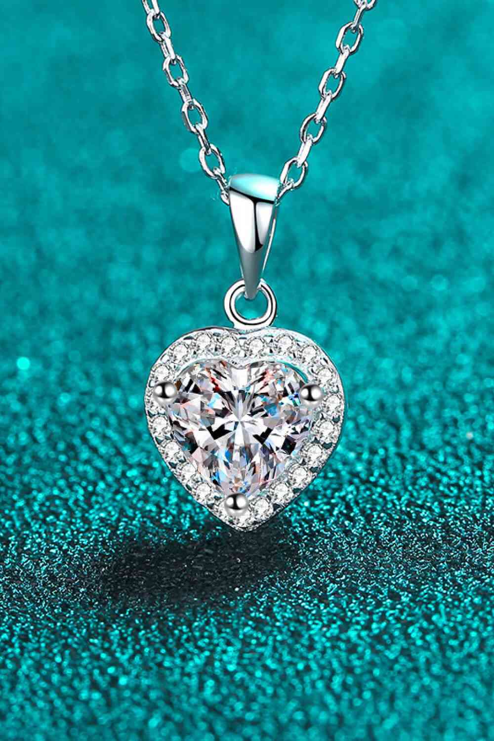 1 Carat Moissanite Heart Pendant Chain Necklace - lolaluxeshop