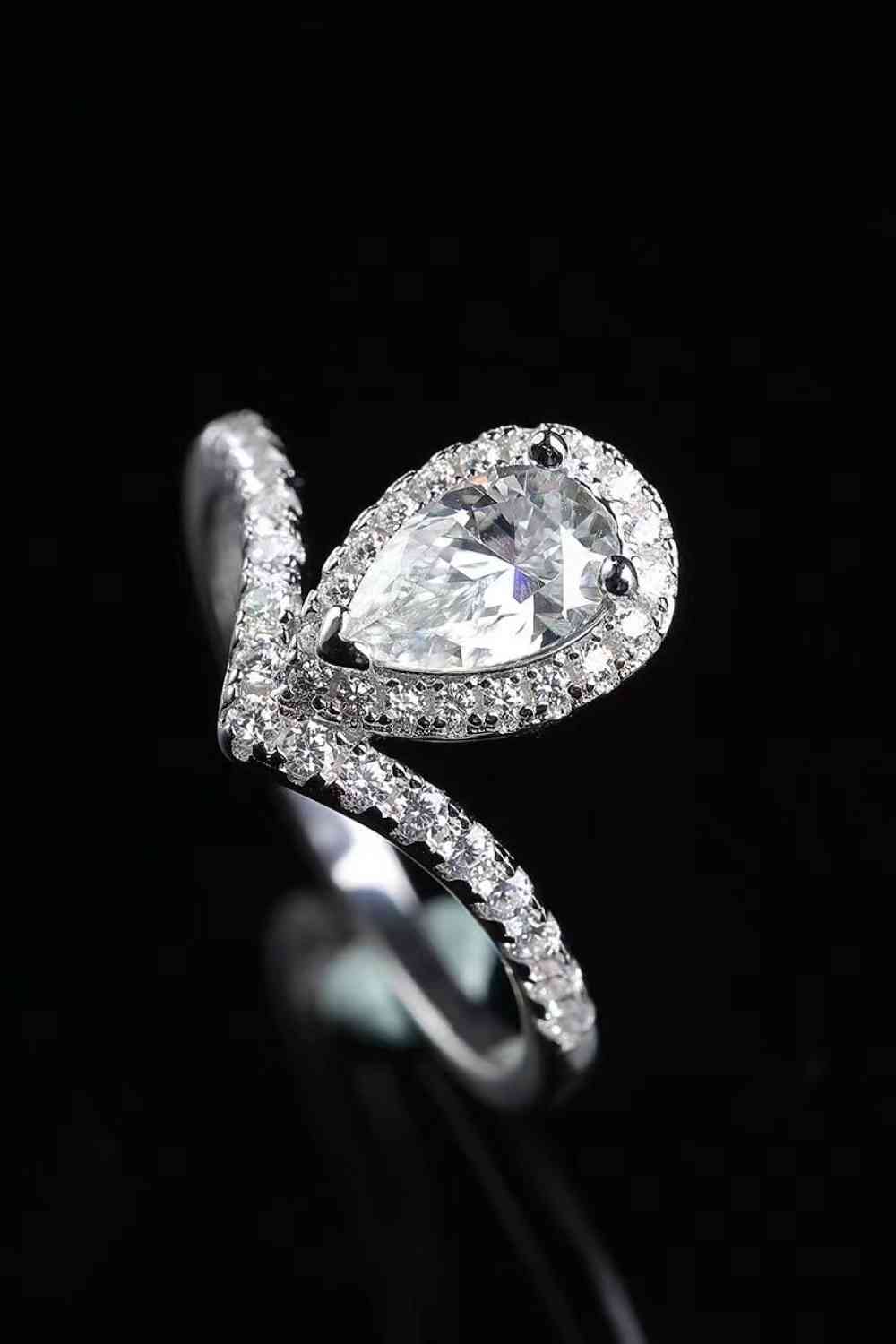 2 Carat Moissanite Teardrop Ring - lolaluxeshop