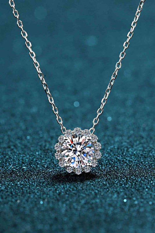 Flower-Shaped Moissanite Pendant Necklace - lolaluxeshop