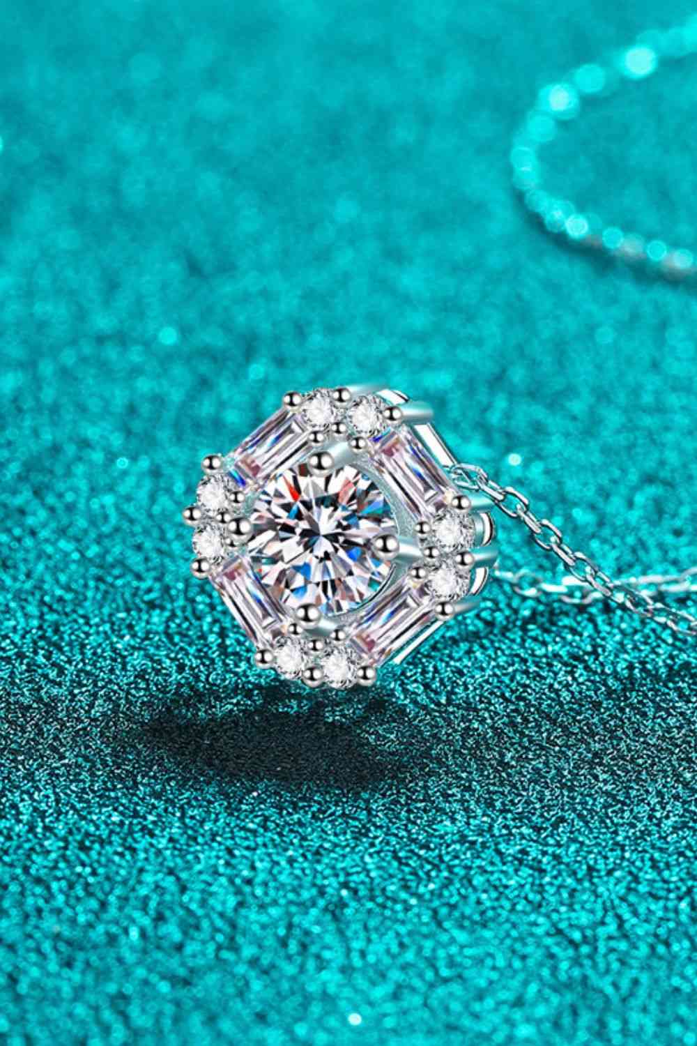 Geometric Moissanite Pendant Chain Necklace - lolaluxeshop