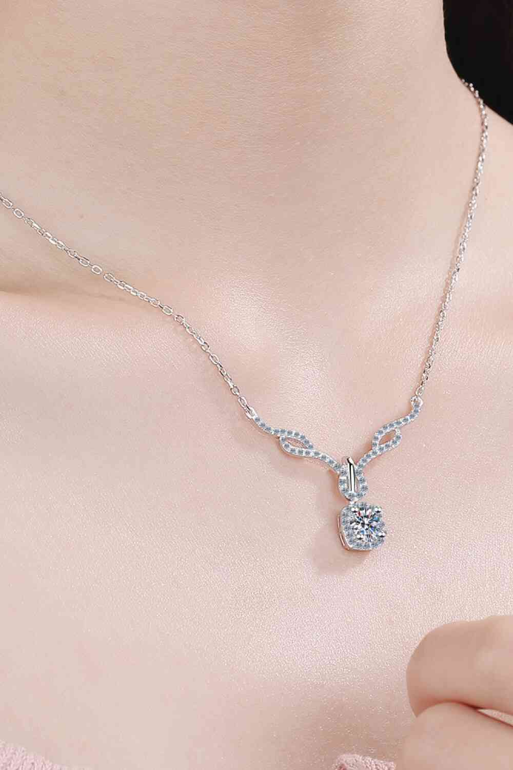 Right On Trend Moissanite Pendant Necklace - lolaluxeshop