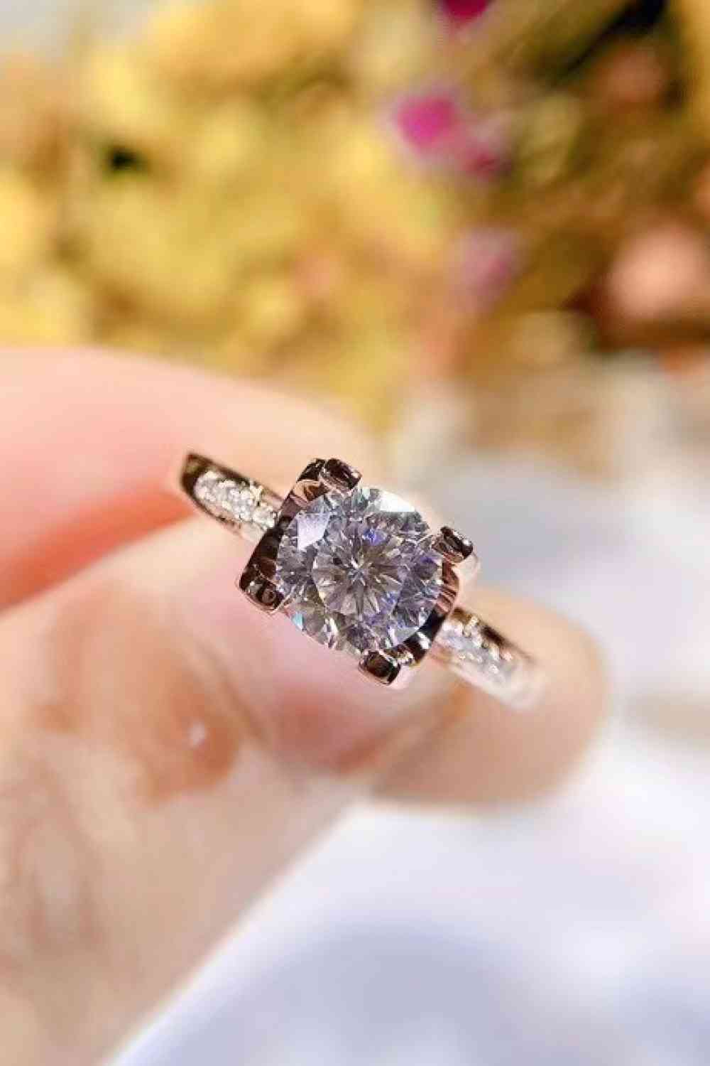 1 Carat Moissanite Ring - lolaluxeshop